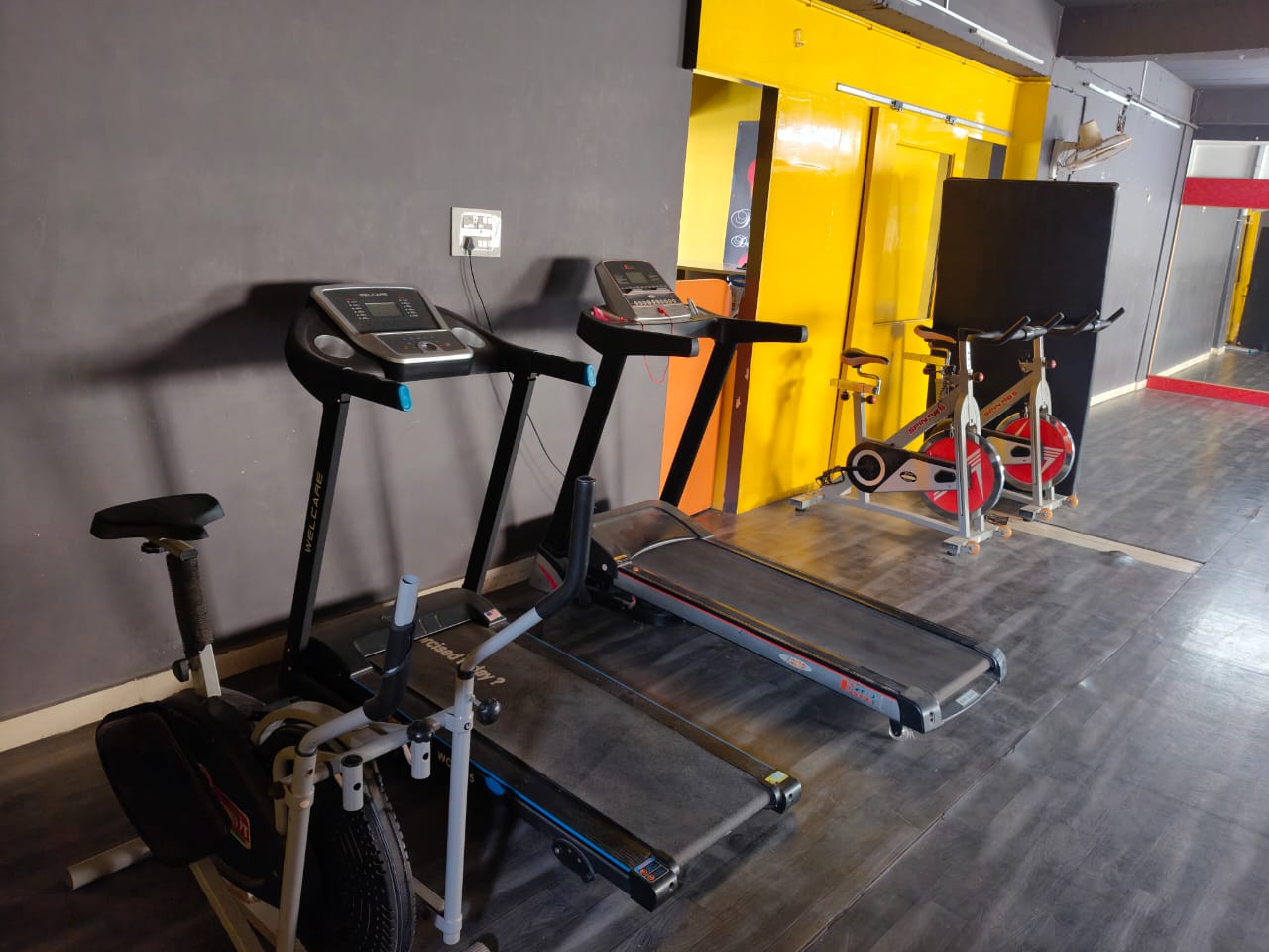 WhatsApp Image 2025-01-24 at 10.33.47 AM